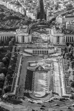 Trocadero ve Paris'te Trocadero Bahçe üzerinde havadan görünümü
