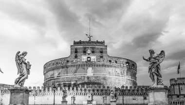 Akşam - Roma'daki Castel Sant Angelo ışıklı melek Kalesi