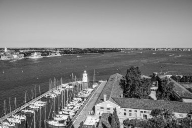 Venedik'te San Giorgio Adası üzerinde havadan görünümü