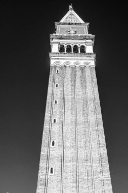 Venedik-San Marco 'daki St. Marks Meydanı' ndaki Campanile Kulesi