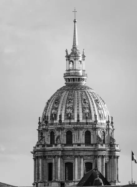 在巴黎荣军院的穹顶 — 图库照片