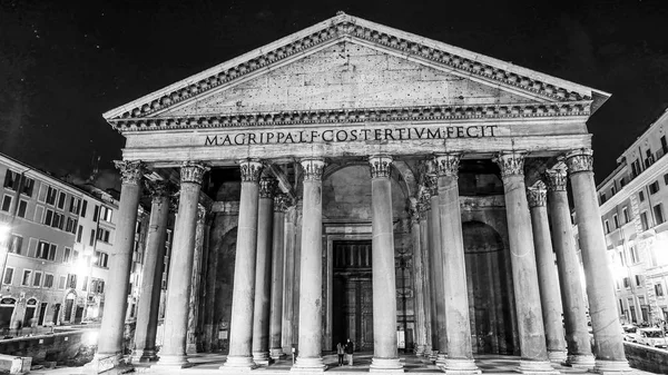 A igreja católica mais antiga de Roma - O Panteão — Fotografia de Stock