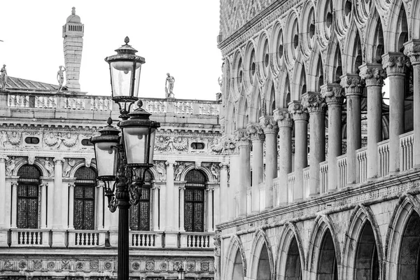 Ünlü Doge s Palace Venedik - Palazzo Ducale adlı St kare işaretler