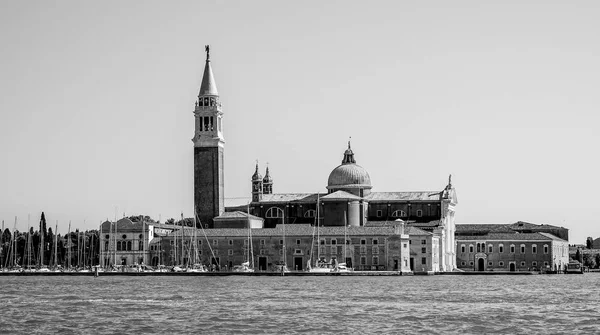 San Giorgio eiland in Venetië - uitzicht vanaf San Mark s vierkante — Stockfoto