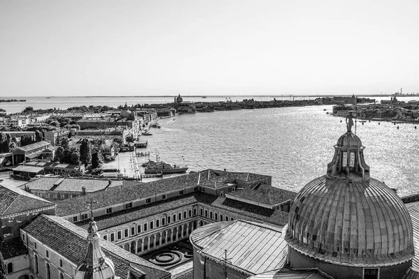Luchtfoto uitzicht over het eiland van San Giorgio Venetië — Stockfoto