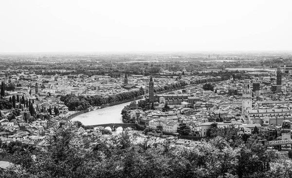 Дивовижний вигляд на місто Верона — стокове фото