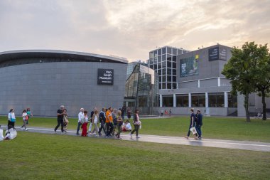 Amsterdam - Van Gogh Müzesi - Amsterdam - Hollanda - 20 Temmuz 2017 Museum Quarter, müzeler