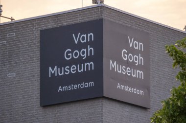 Ünlü Van Gogh Müzesi Amsterdam - Amsterdam - Hollanda - 20 Temmuz 2017