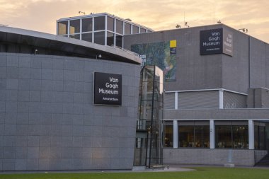 Ünlü Van Gogh Müzesi Amsterdam - Amsterdam - Hollanda - 20 Temmuz 2017