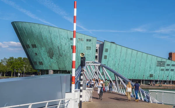 Amsterdam 'daki Nemo Bilim Müzesi