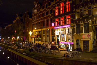 Renkli Amsterdam - Red Light District geceleri - Amsterdam - Hollanda - 20 Temmuz 2017