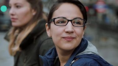 Londra'ya bir gezi genç güzel kadın