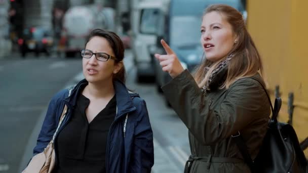 Caminhando pela cidade de Londres — Vídeo de Stock