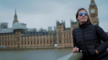 Londra'ya bir gezi genç kız