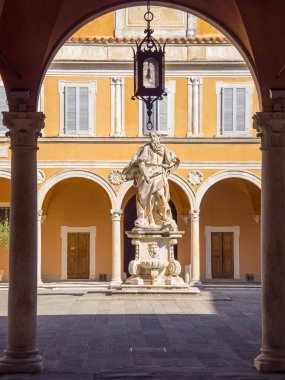 Pisa Roma Katolik Başpiskopos sarayında Palazzo dell Arcivescovado denilen