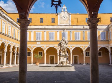 Güzel kare de Pisa Arcivescovado Sarayı