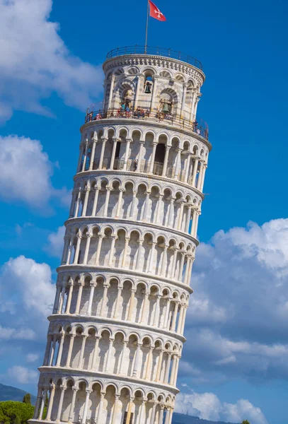 Ünlü Pisa Kulesi - Toskana bölgesindeki önemli dönüm noktası