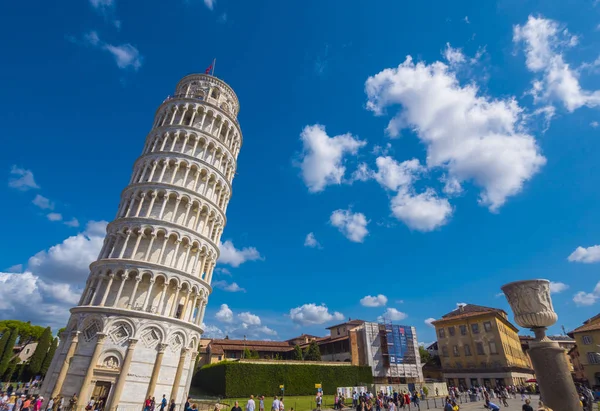 Miracoli Meydanı Pisa Katedrali ve Leaning Tower - Pisa İtalya - 13 Eylül 2017 ile