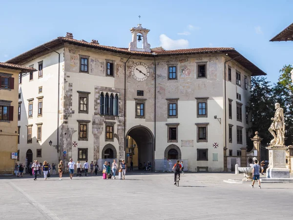 Güzel Cavalieri Pisa meydanda Piazza dei Cavalieri - Pisa İtalya - 13 Eylül 2017 denir.