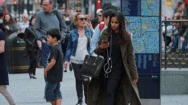 Sokak Görünümü'nde Londra ağır çekim - Londra - İngiltere'de-5 Eylül 2017