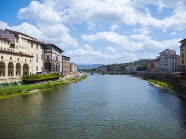 Floransa şehir Arno Nehri