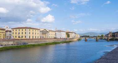 Floransa şehir Arno Nehri