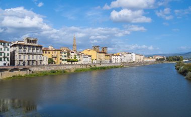 Floransa şehir Arno Nehri