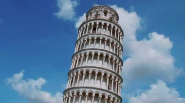 En ünlü turistik Pisa - The Leaning Tower