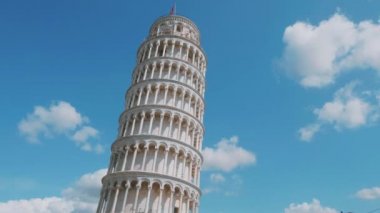 Ünlü Pisa Kulesi - Toskana bölgesindeki önemli dönüm noktası