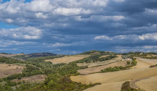 Прекрасные пейзажи Тосканы в Италии — стоковое фото