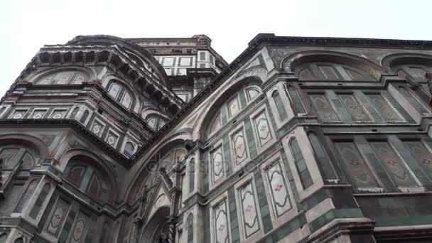 Kathedraal van Santa Maria del Fiore in Florence op Duomo Square - grootste attractie in de stad - Tuscany — Stockvideo