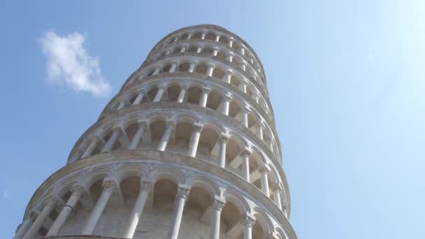 Det lutande tornet i Pisa en solig dag - Tuscany — Stockvideo