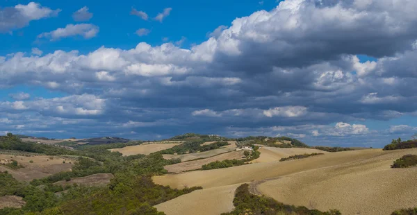 Meravigliosi paesaggi toscani in Italia — Foto Stock