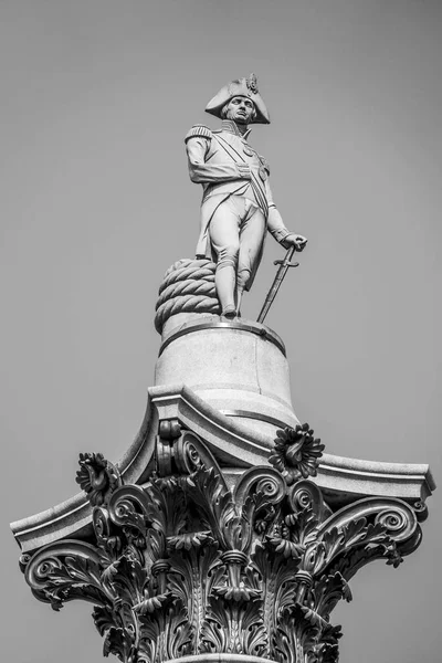 Columna de Lord Nelson en Trafalgar Square Londres —  Fotos de Stock