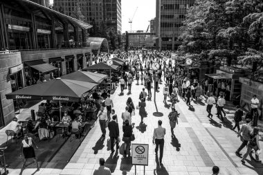 İş adamları Reuters Plaza Canary Wharf - Londra - İngiltere - 19 Eylül 2016 tam bir crowdy yer