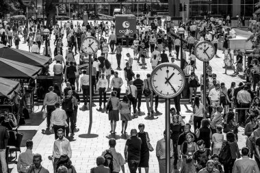 İş adamları Reuters Plaza Canary Wharf - Londra - İngiltere - 19 Eylül 2016 tam bir crowdy yer