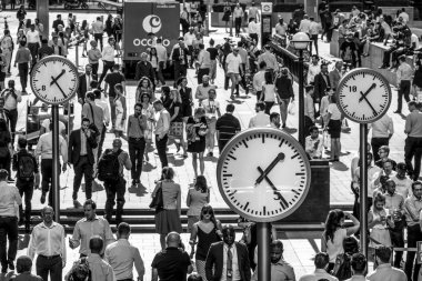 İş adamları Reuters Plaza Canary Wharf - Londra - İngiltere - 19 Eylül 2016 tam bir crowdy yer