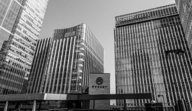 Devlet sokak bina ve sokak köşesinde Canary Wharf - Londra - İngiltere - 19 Eylül 2016