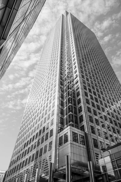 Etkileyici bir Kanada gökdelen Canary Wharf - Londra - İngiltere - 19 Eylül 2016