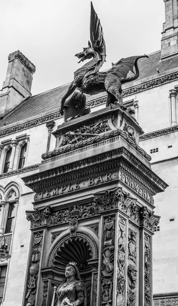 The City of London Dragon - famoso marco - LONDRES - GRANDE BRETANHA - 19 DE SETEMBRO DE 2016 — Fotografia de Stock