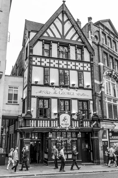 Güzel George Pub Londra - Londra - İngiltere'de - 19 Eylül 2016