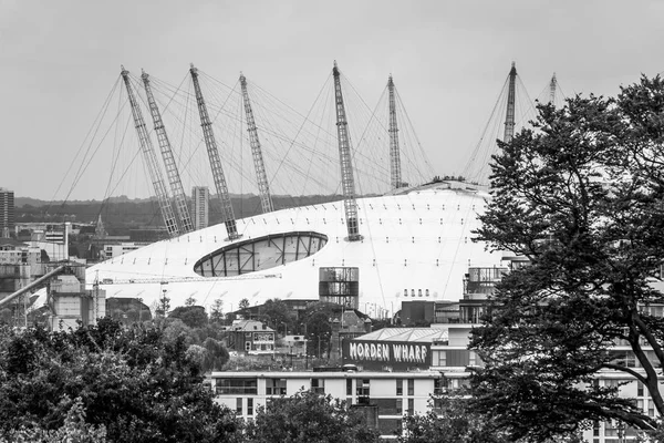 Az O2 Arena-kilátás a Greenwich Parktól-London-Nagy-Britannia-szeptember 19, 2016 — Stock Fotó