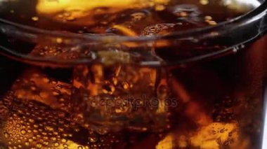 Buz küpleri kola bir bardak bardak Marcro