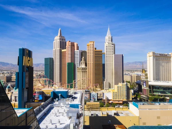 Vakker skyline av Las Vegas Strip med NY NY Hotel and Casino - LAS VEGAS - NEVADA - OCTOBER 12, 2017 – stockfoto