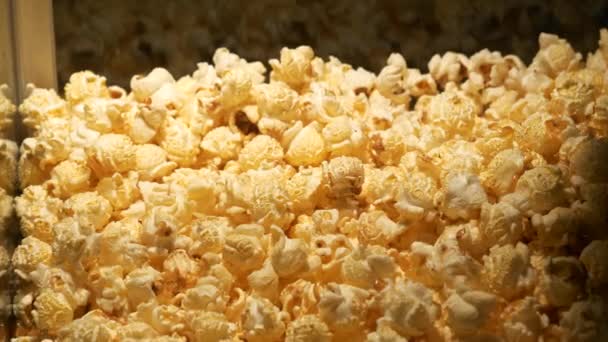 Primer plano de palomitas de maíz frescas — Vídeos de Stock