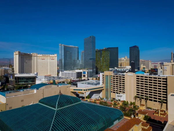 Belle skyline de Las Vegas Strip avec NY NY Hôtel et Casino - LAS VEGAS - NEVADA - 12 OCTOBRE 2017 — Photo