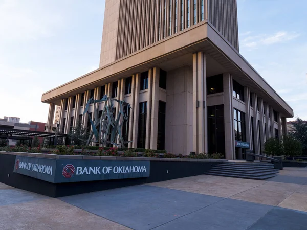Sede del Banco de Oklahoma en el centro de Oklahoma City - OKLAHOMA CITY - OKLAHOMA - 18 DE OCTUBRE DE 2017 — Foto de Stock