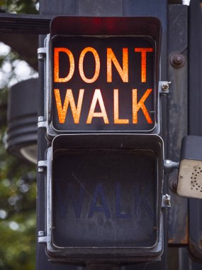 17 Ekim 2017 - Dont yürüyüş eski trafik ışıkları Tulsa Downtown - Tulsa - Oklahoma - yürümek