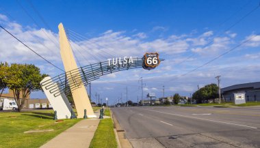 Tulsa Gate tarihi Route 66 Oklahoma - Tulsa - Oklahoma - 17 Ekim 2017