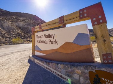 23 Ekim 2017 işareti Ölüm Vadisi Milli Parkı California - Ölüm Vadisi - California - Hoşgeldiniz